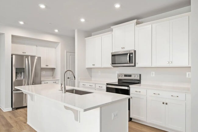 Cascades at Embrey Mill 55+ unit 101, Stafford, VA 22554 - photo 4