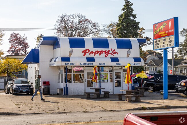 Poppy's is a popular drive through restaurant in Hidden Glen featuring burgers and ice cream.