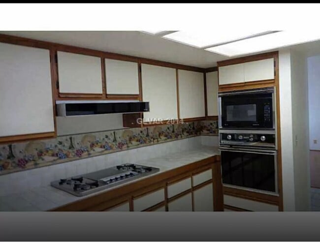 3115 La Mancha Way, Henderson, NV 89014 - photo 5