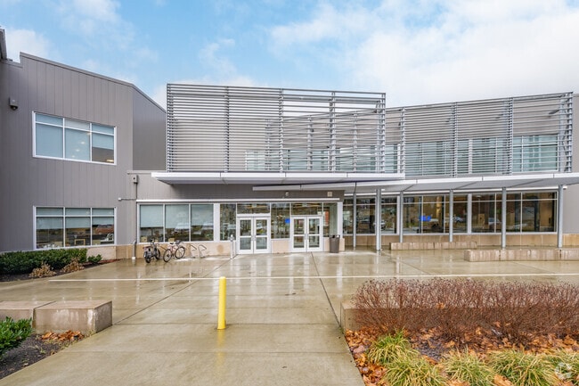 Foster Senior High School