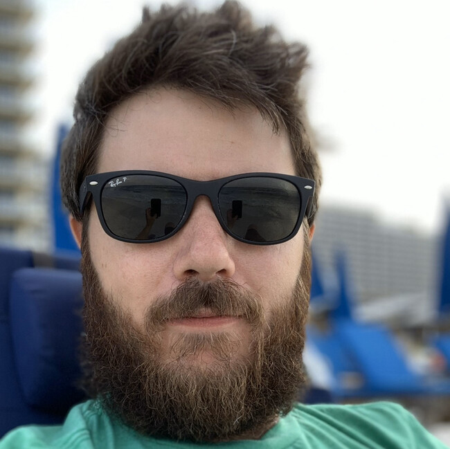 Agent Photo