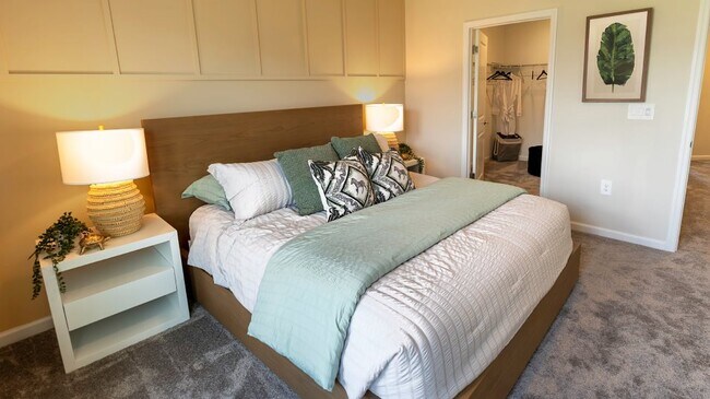 2738 Skyline Loop, Kissimmee, FL 34758 - photo 7