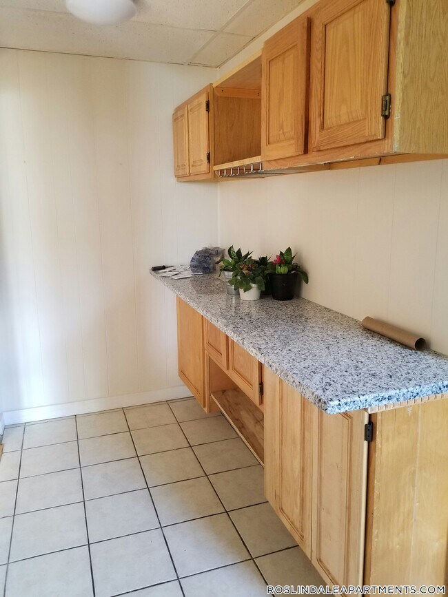 67 Maynard St Unit 1, Boston, MA 02131