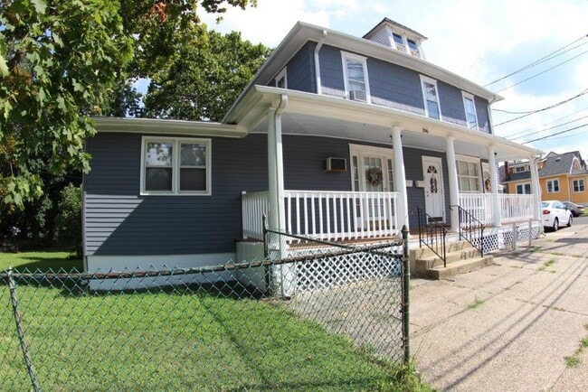 396 W Clements Bridge Rd unit 2, Runnemede, NJ 08078 - photo 2