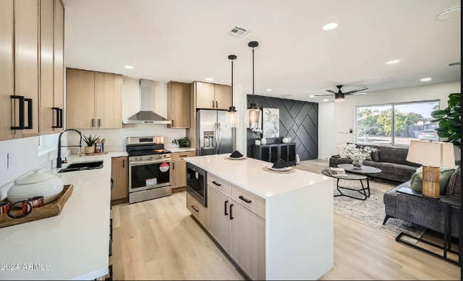 2241 E Janice Way, Phoenix, AZ 85022 - photo 2