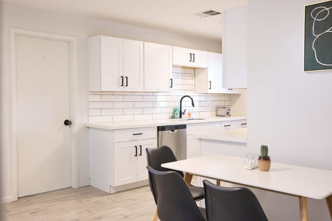 3011 Pine Tree Dr, Bonita Springs, FL 34134 - photo 7