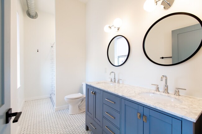 226 45th St unit 2, Pittsburgh, PA 15201 - photo 6