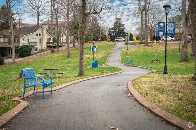 Central, South Carolina is home to Southern Wesleyan University.