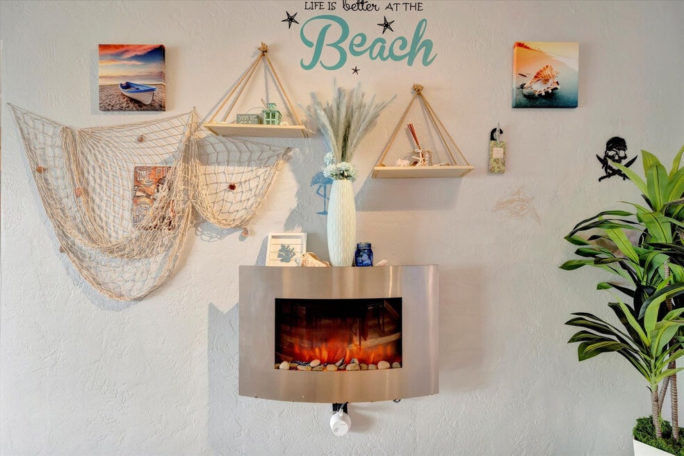 11420 1st St E unit ID1302347P, Treasure Island, FL 33706 - photo 1