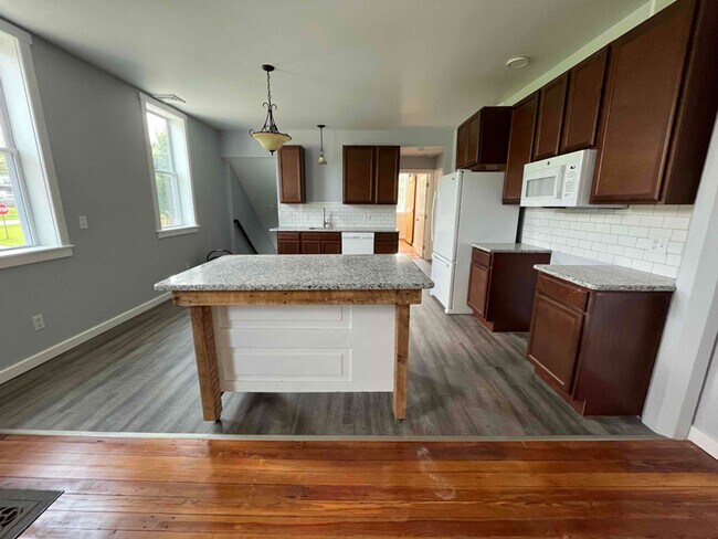 14 N High St unit B, Millerstown, PA 17062 - photo 7