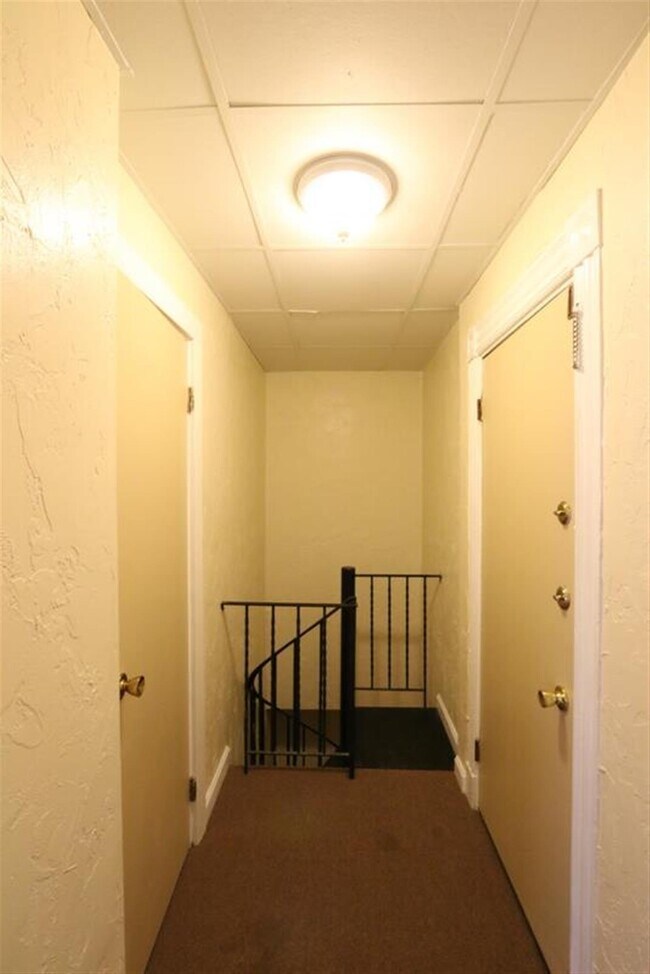 14 Garrison Ave unit 4, Somerville, MA 02144 - photo 3