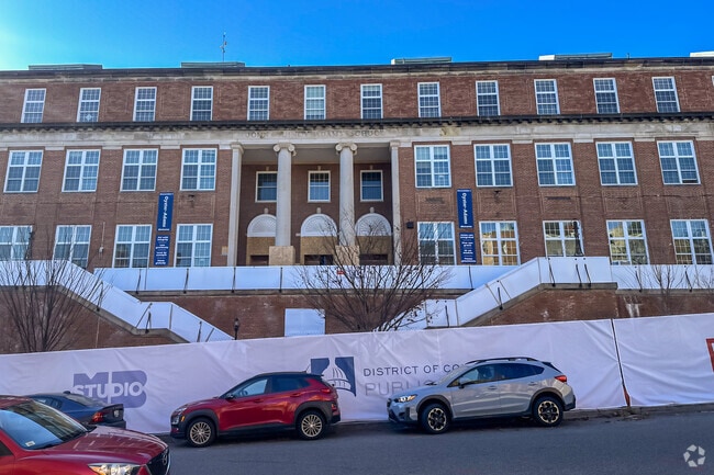 Front of Oyster-Adams Bilingual School