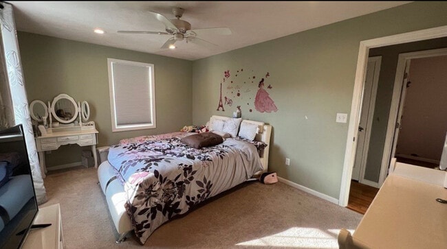 24 Manchester St unit 3BEDROOM IN A LOVELY, Fall River, MA 02721 - photo 4