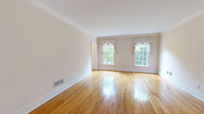 5162 Charlemagne Way SW unit 3, Lilburn, GA 30047 - photo 2