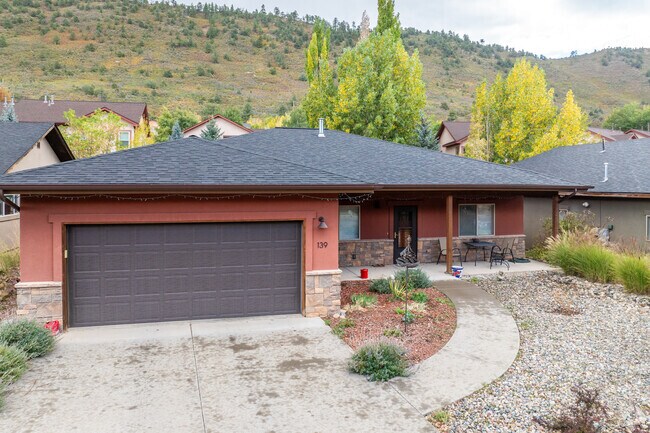 Small ranch style homes are tucked around Skyridge.