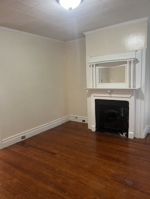 22 Sherwood Ave unit 1, Yonkers, NY 10704 - photo 1