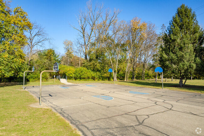 Ridgewood Elementary School is located in Upper Arlington, Hilliard, Ohio.