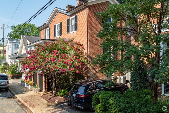 North Downtown is a very popular neighborhood and homes are close to one million dollars.