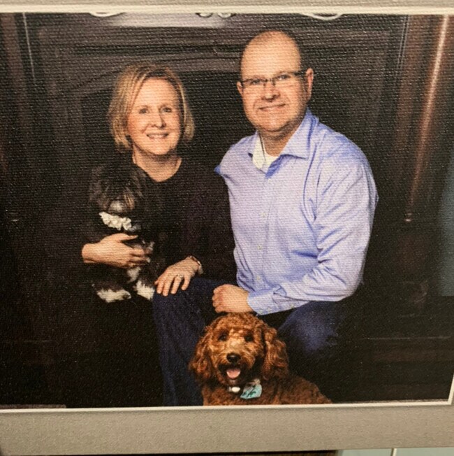 Agent Photo
