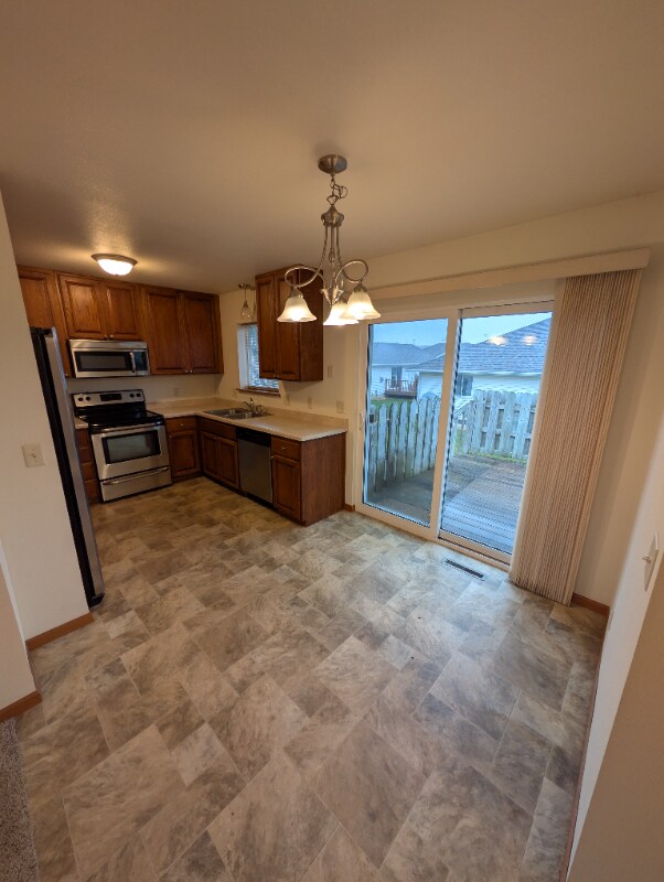 2316 Damon St, Eau Claire, WI 54701