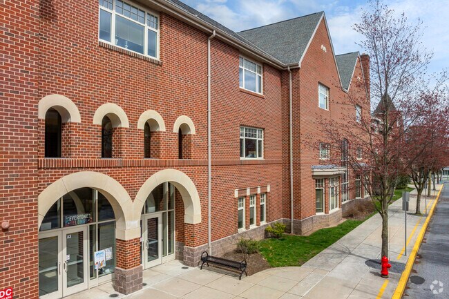 Lititz Elementary School received an overall grade of B from Niche.