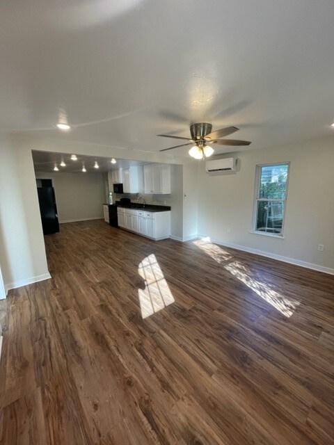 604 S Montgomery St Unit B, Gilmer, TX 75644