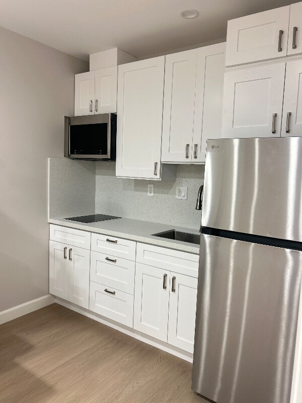 329 E 219th St, Carson, CA 90745 - photo 2