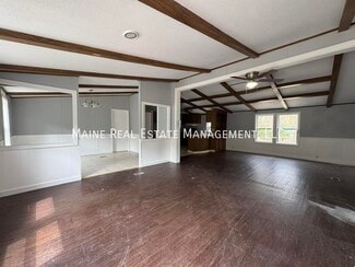 92 Park Dr, Canaan, ME 04924