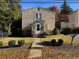 8 Walnut Ave, Wilmington, DE 19805