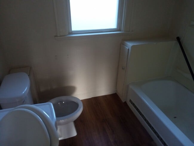 2050 Berdan Ave, Toledo, OH 43613 - photo 6