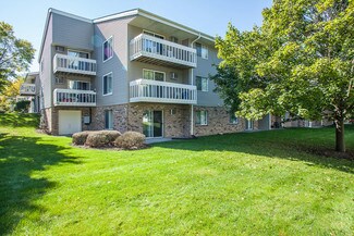 430 Kimberly Dr, Waukesha, WI 53188