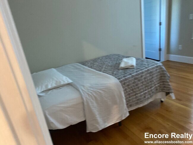 1762 Commonwealth Ave unit 2, Brighton, MA 02135 - photo 6