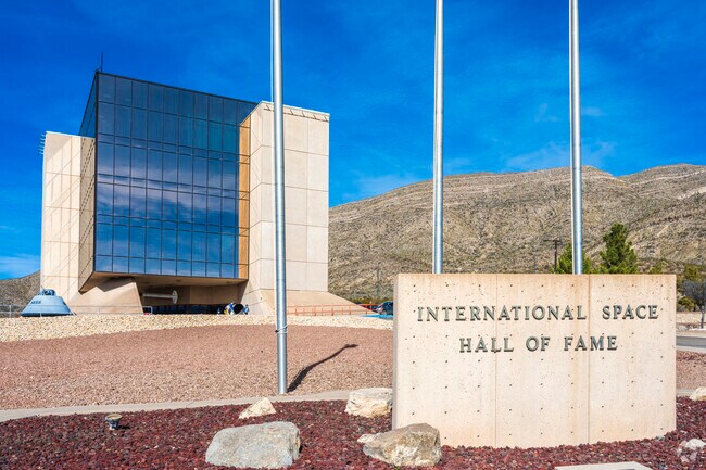 The Museum of Space History and International Space Hall of Fame present artifacts from early space exploration, celebrating Alamogordo's role in that history.