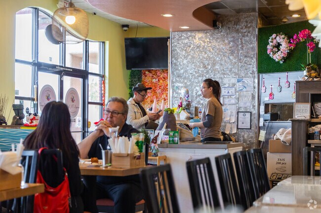 VeggiEat offers locals vegetarian and vegan options for residents in Gibson Springs.