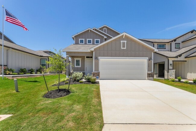 769 Whitman St, New Braunfels, TX 78130 - photo 2