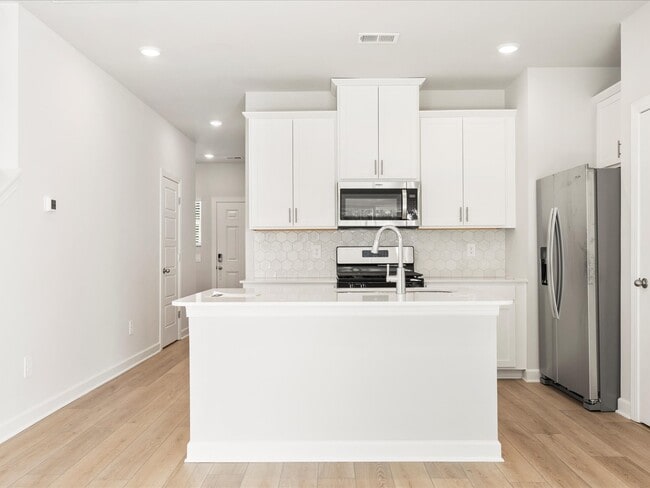 829 Ernest Ln, Lyman, SC 29365 - photo 5