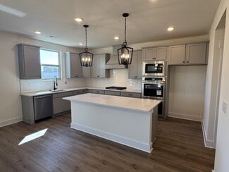 307 Old Spring Ln, Gallatin, TN 37066