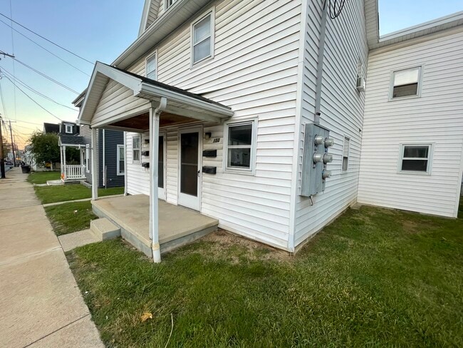148 N Church St unit 148 1, Waynesboro, PA 17268 - photo 2