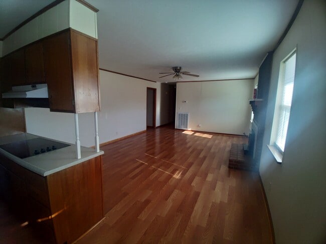 13694 Lonesome Pine Trail, Greeneville, TN 37745 - photo 3