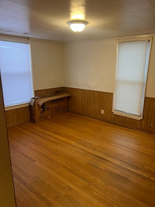 25 Carroll St unit 3, Hammond, IN 46320 - photo 1