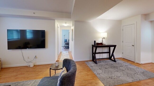5040 1st St NW unit 301, Washington, DC 20011 - photo 2