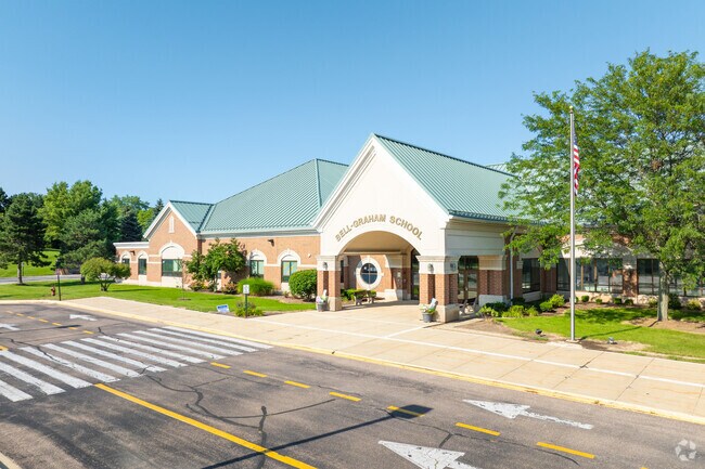 Bell-Graham Elementary School is a top-ranked school within the state of Illinois.