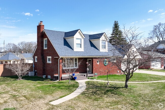 Brick Cottage Style Home in Garden City.