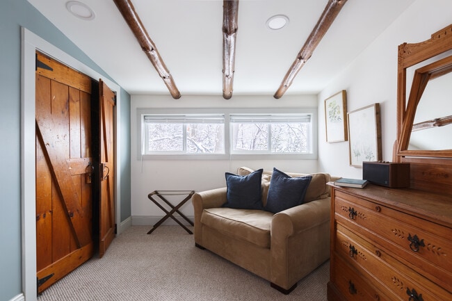 11 Kushaqua Trail S, Hewitt, NJ 07421 - photo 4