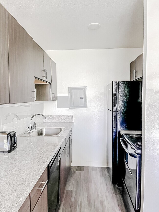 2515 Burnet Ave unit ID1036782P, Cincinnati, OH 45219 - photo 4