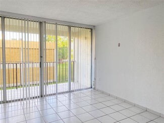 9210 Fontainebleau Blvd, Miami, FL 33172