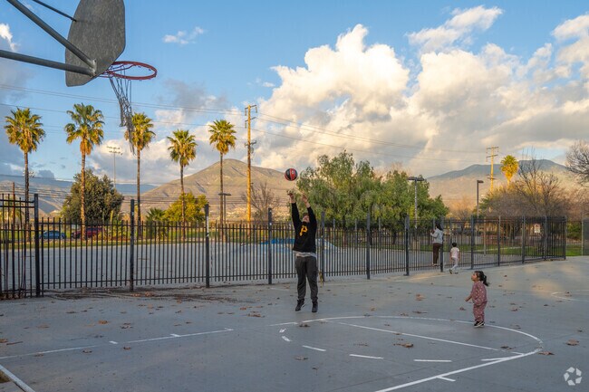 Amber Hills' Speicher Park is fun for the whole family with its many amenities.