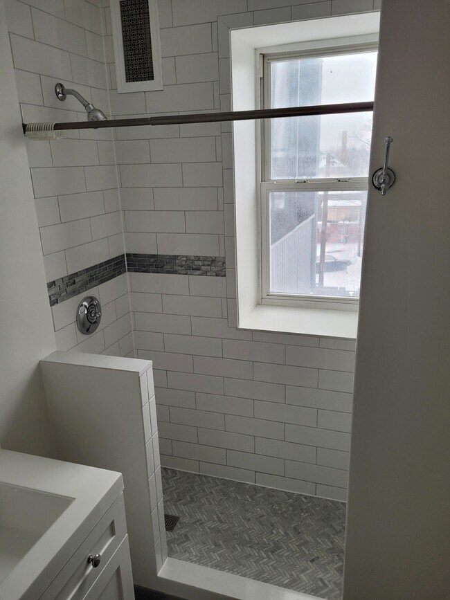 4 Farrington Ave unit 3, Allston, MA 02134 - photo 2