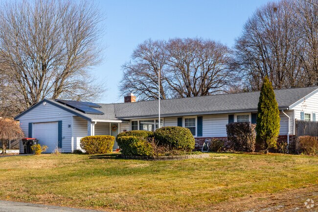 Many Montello residents enjoy the convenience of single floor Ranch homes..