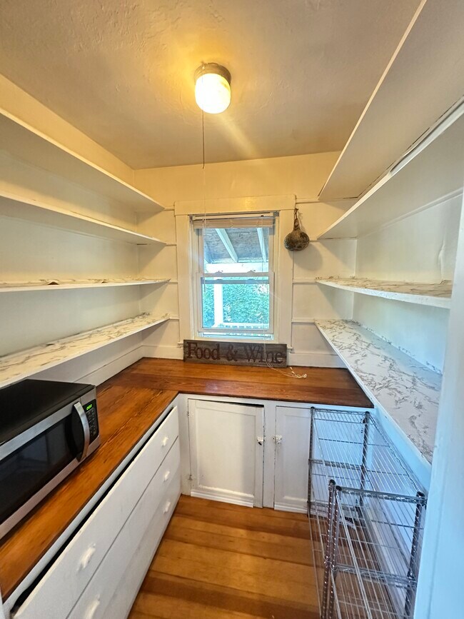 48 Standish St unit 2, Cambridge, MA 02138 - photo 5